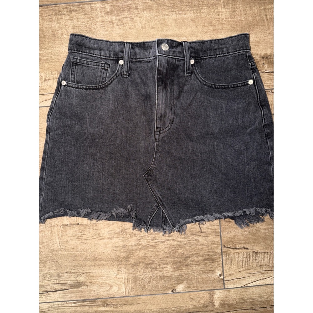 Madewell Denim Mini Skirt Faded Black Raw Hem Size 29 High Rise Frayed Slit